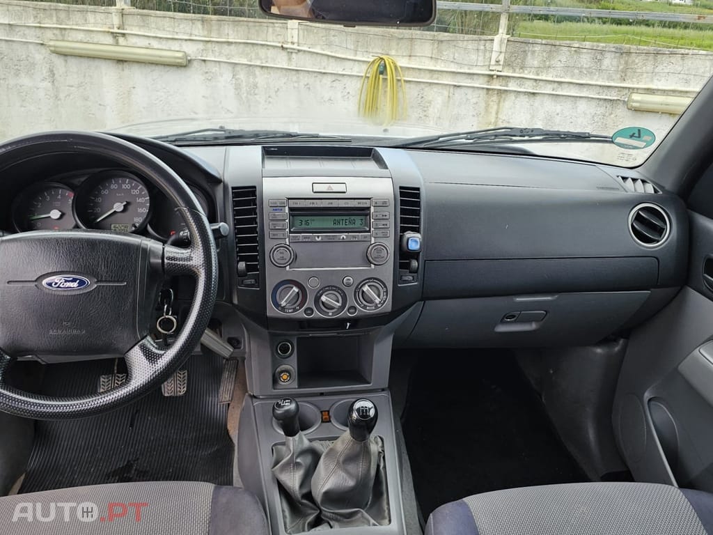 Ford Ranger 2.5 TD Dupla