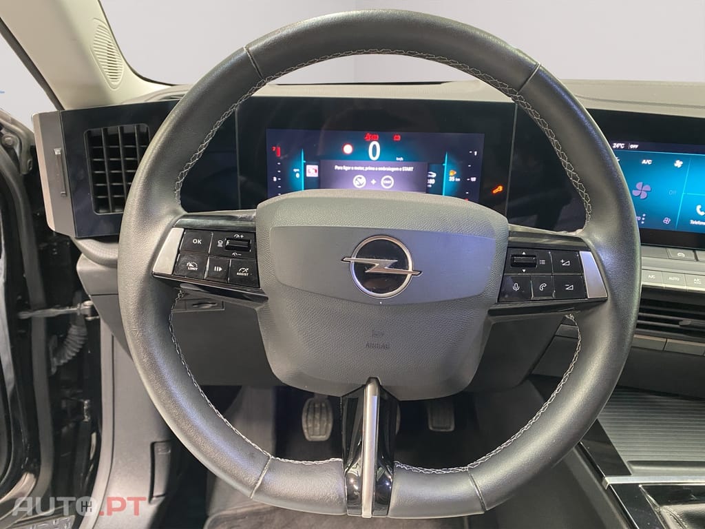 Opel Astra 1.2 T Elegance