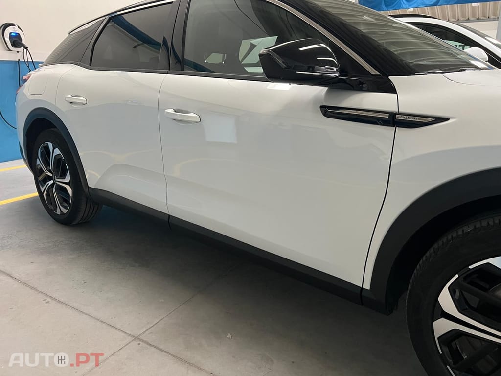 Citroen C5 X 1.6 Hybrid Shine Pack e-EAT8