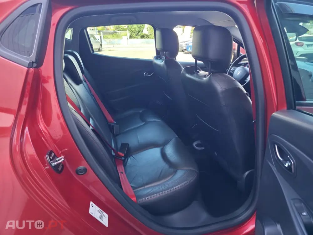 Renault Clio 1.6 T RS EDC