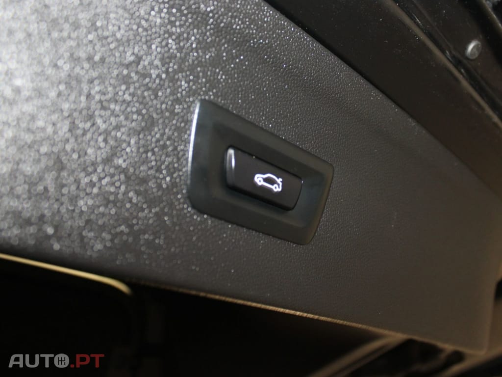 BMW iX XDRIVE 40 PACK I.V.A DEDUTÍVEL