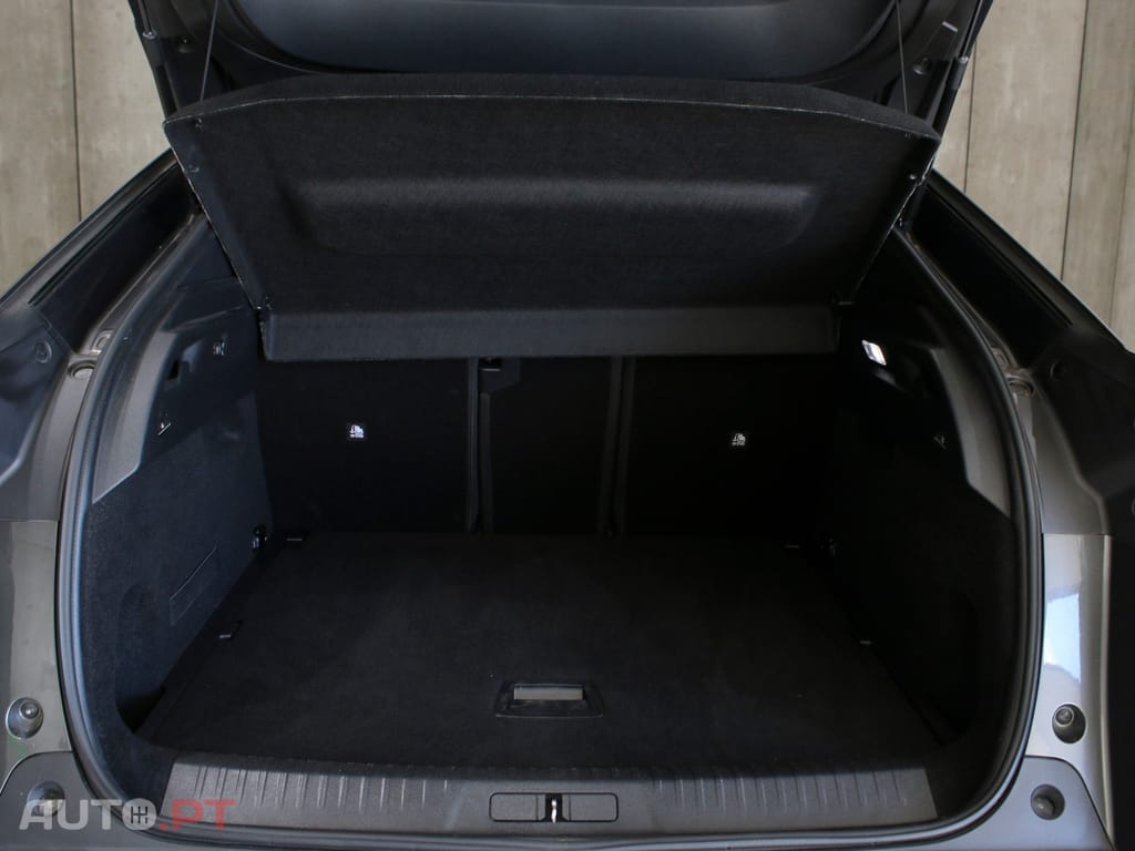 Peugeot 3008 1.2 Hybrid Allure e-DCS6