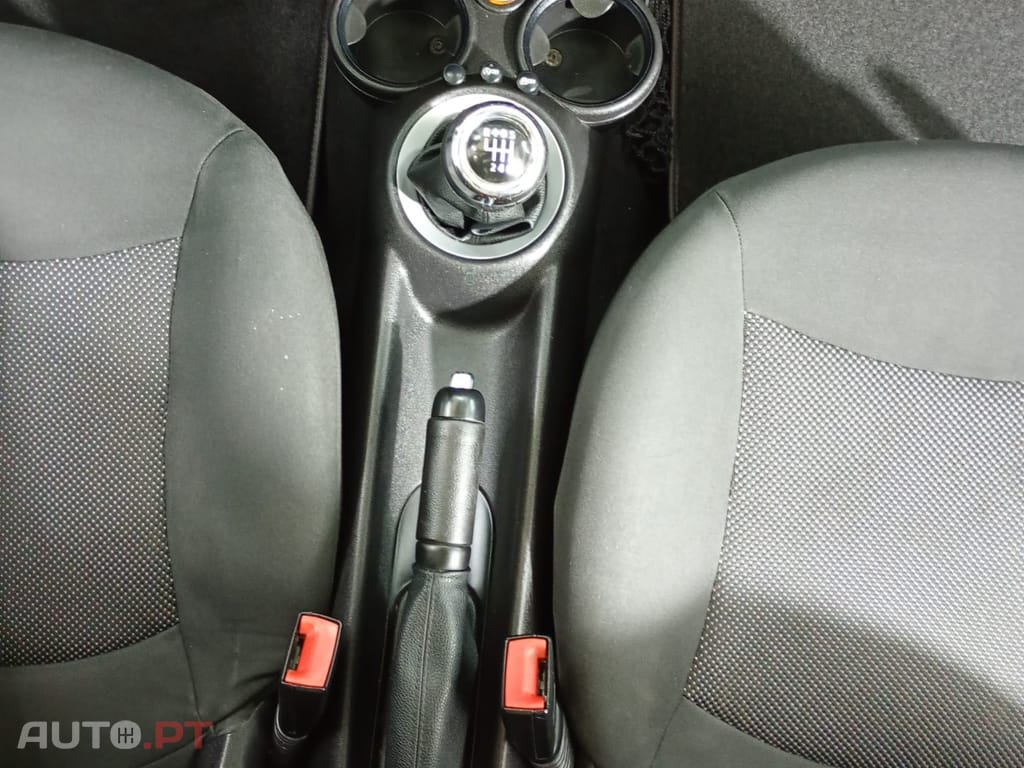 MINI Cooper Cooper D