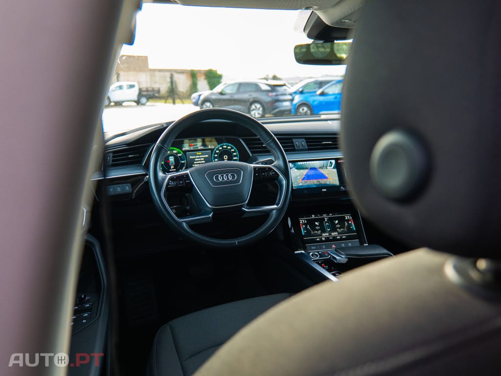 Audi Q8 E-Tron 55 quattro Advanced