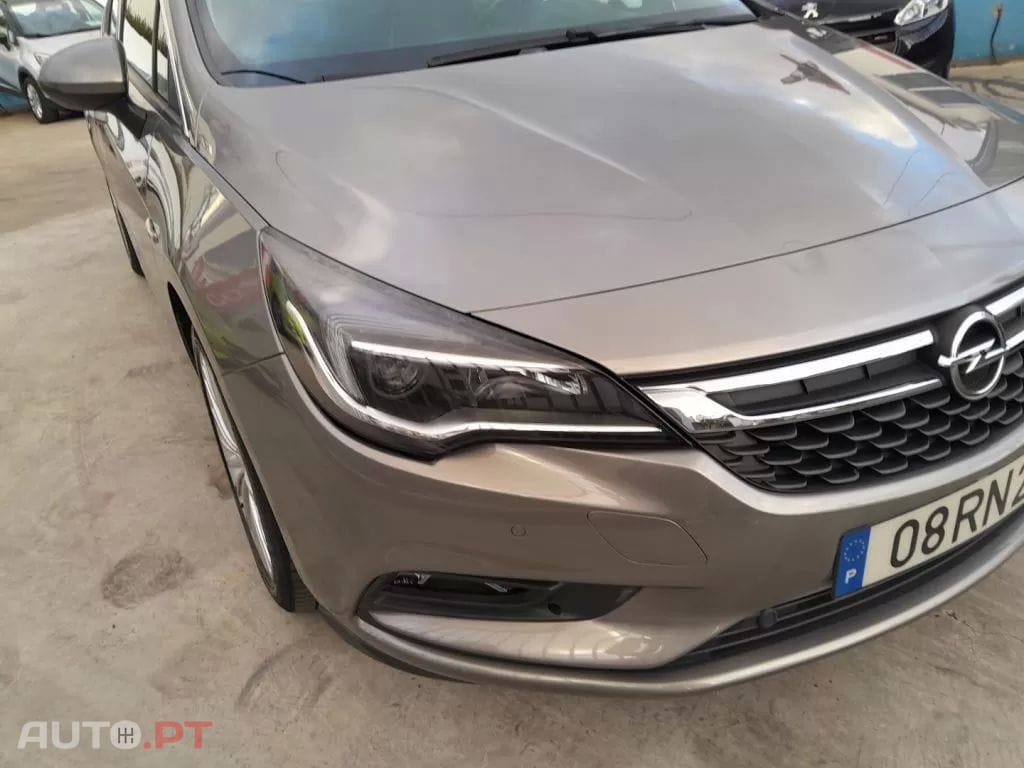 Opel Astra 1.6 CDTi Selection 110Cv
