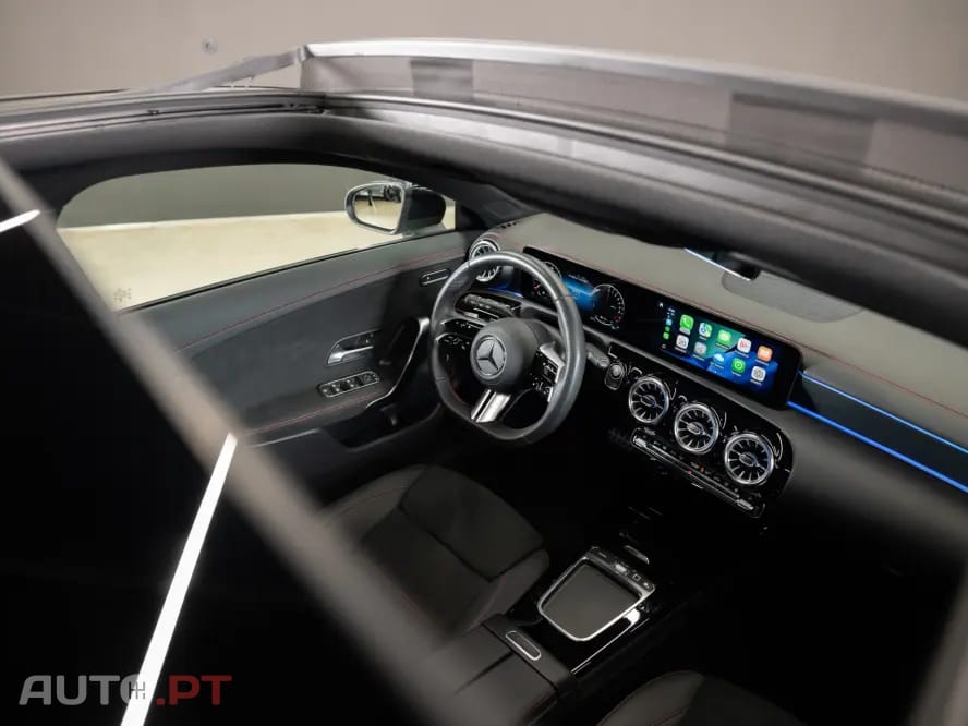 Mercedes-Benz CLA 250 e Shooting Brake AMG Line — fotografia 2
