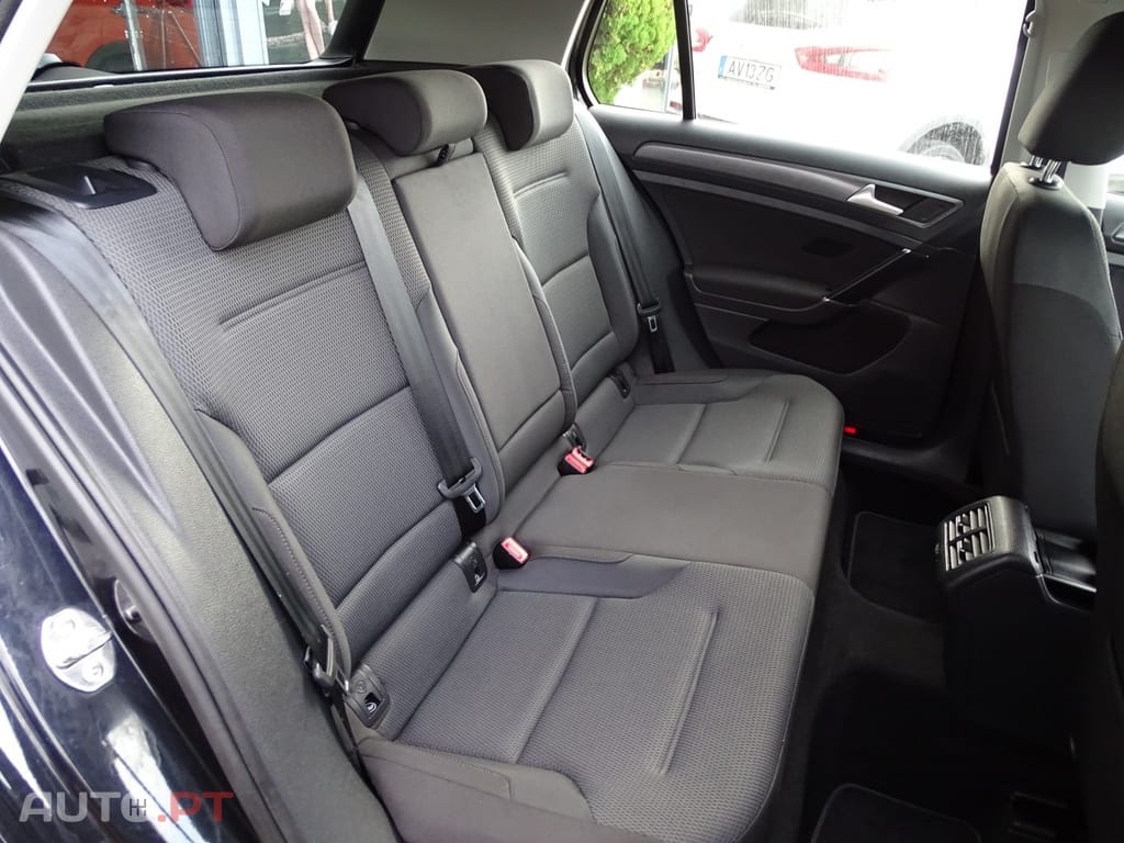 Volkswagen Golf 1.0 TSI Confortline