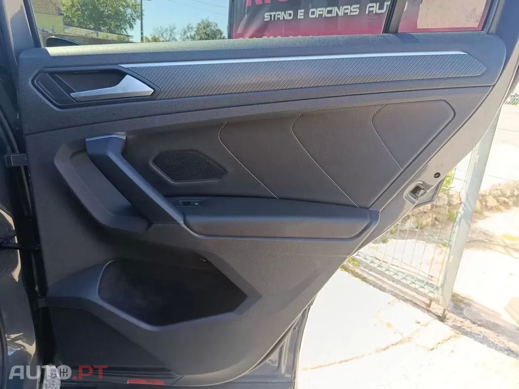 Volkswagen Tiguan  1 4 Ehybrid Opf Dsg R  Line