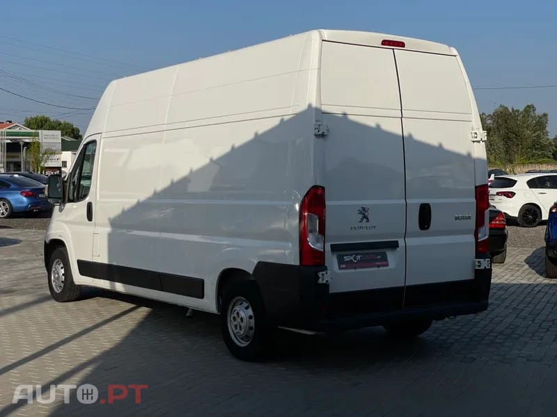 Peugeot Boxer 2.2 Blue HDi 335 L3H3 Pro