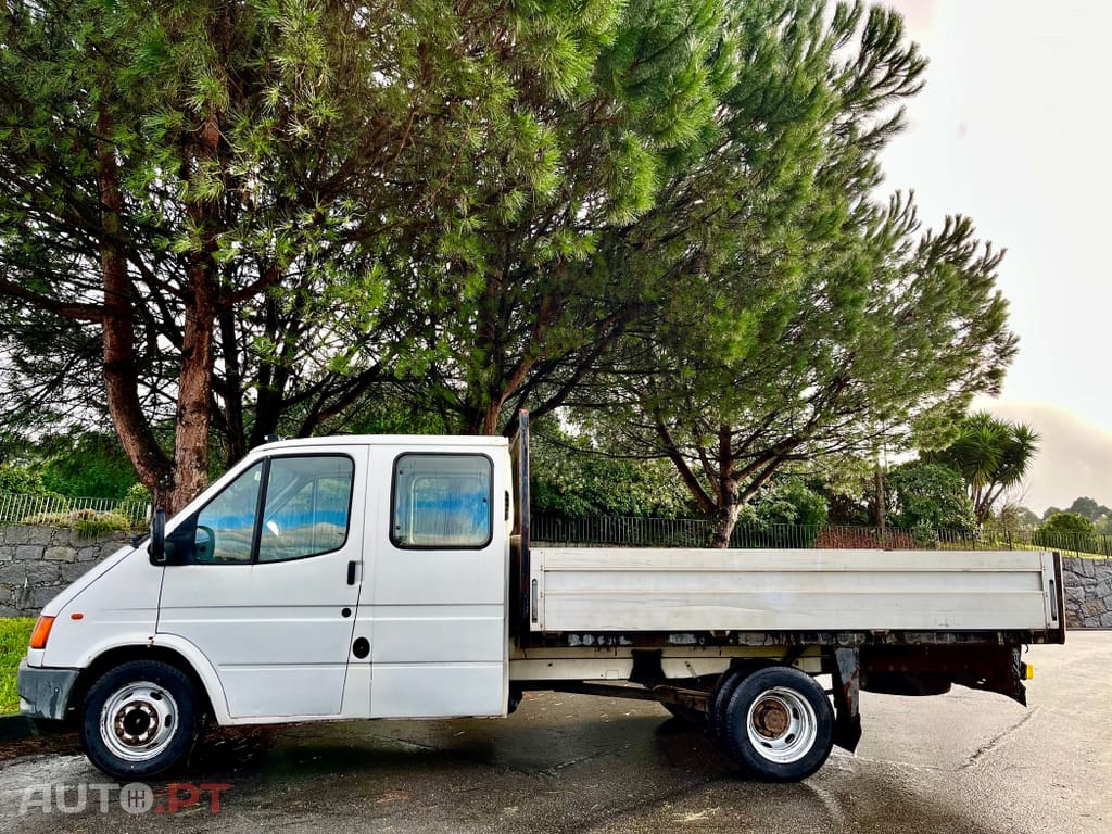 Ford Transit 7 lugares