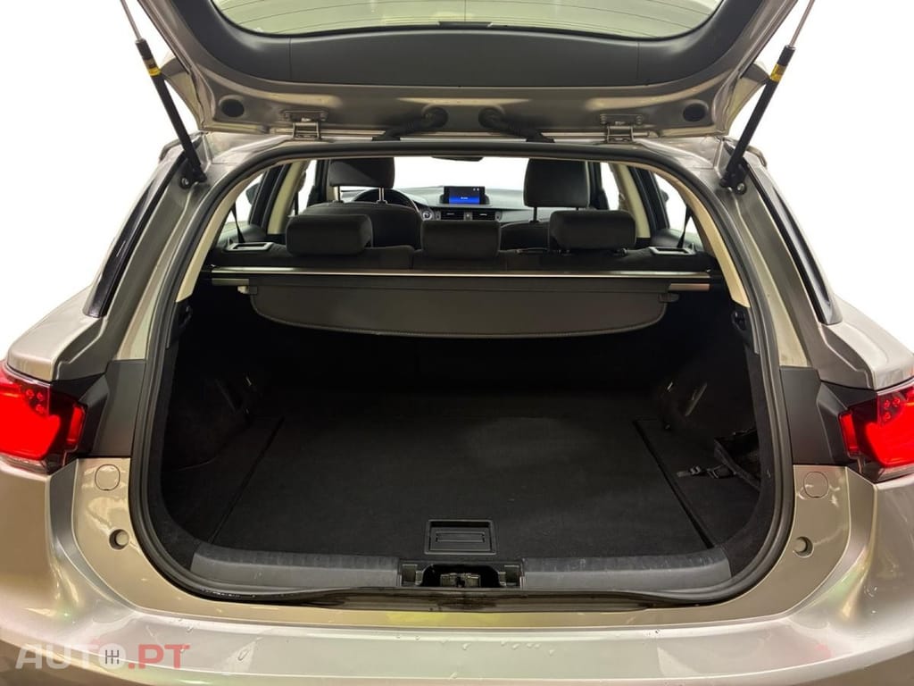 Lexus CT Business Pack