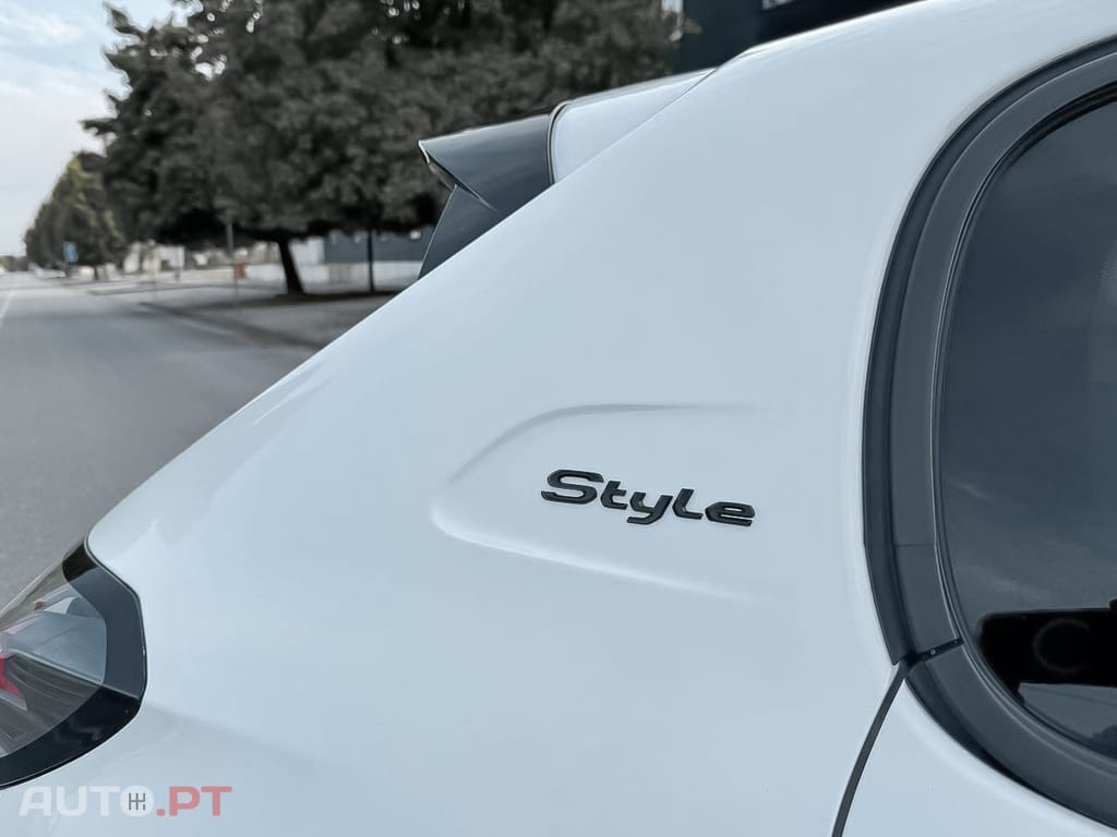 Peugeot 208 PureTech 100 Style