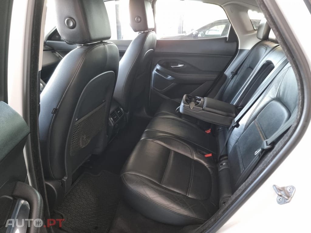 Jaguar E-Pace 2.0 i4D R-Dynamic S