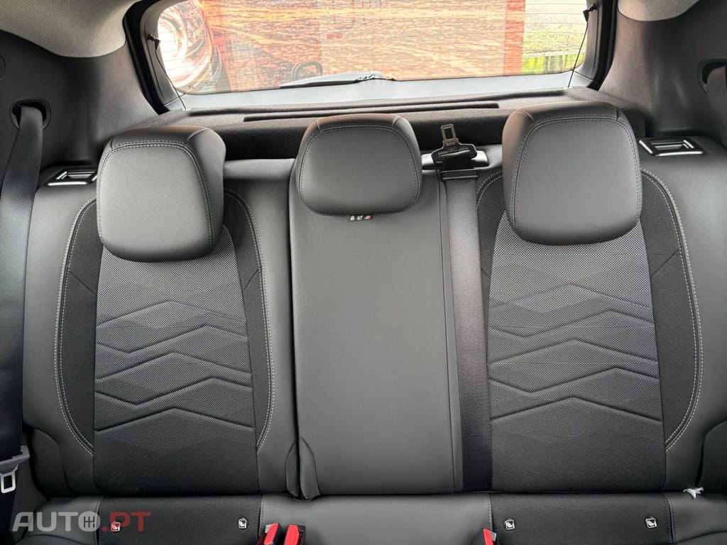 Jeep Avenger 1.2 GSE T3 Altitude