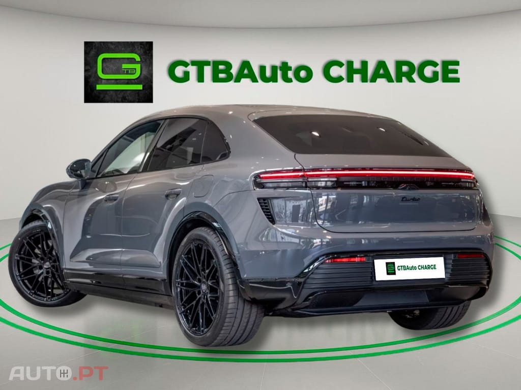 Porsche Macan Turbo  I.V.A DEDUTÍVEL