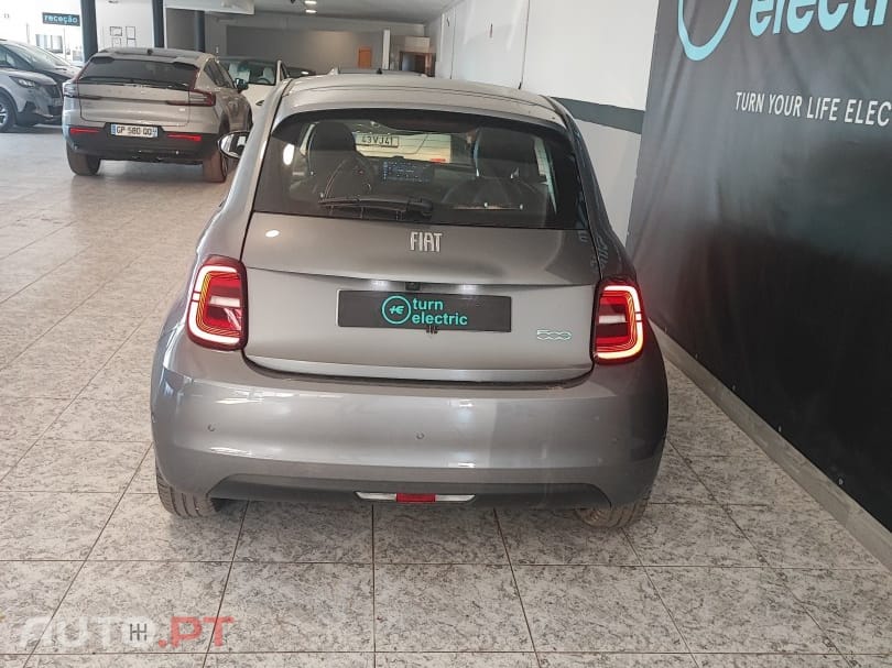 Fiat 500e 42 kWh