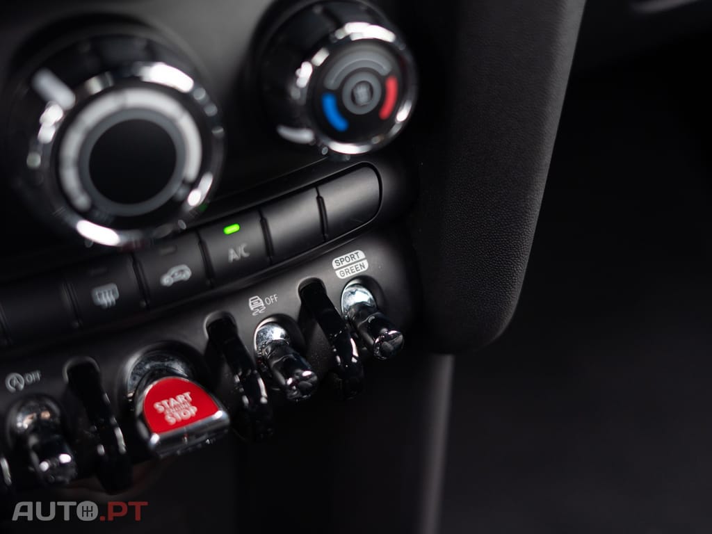 MINI Cooper Cooper Premium JCW Auto