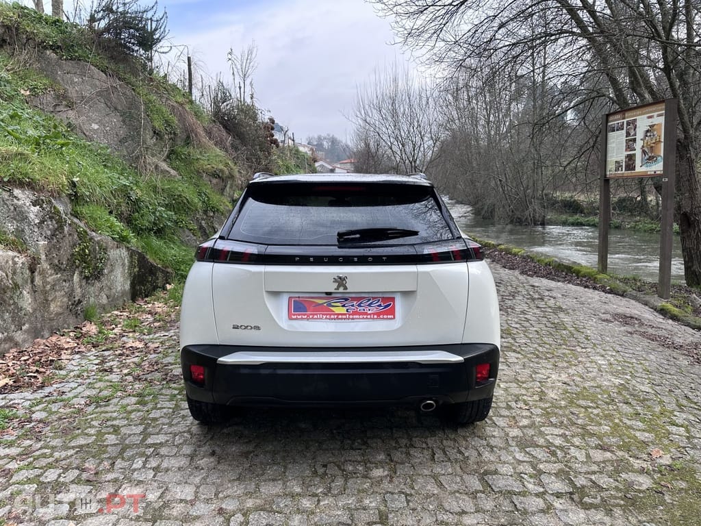 Peugeot 2008 1.5 BlueHDi Allure Pack EAT8