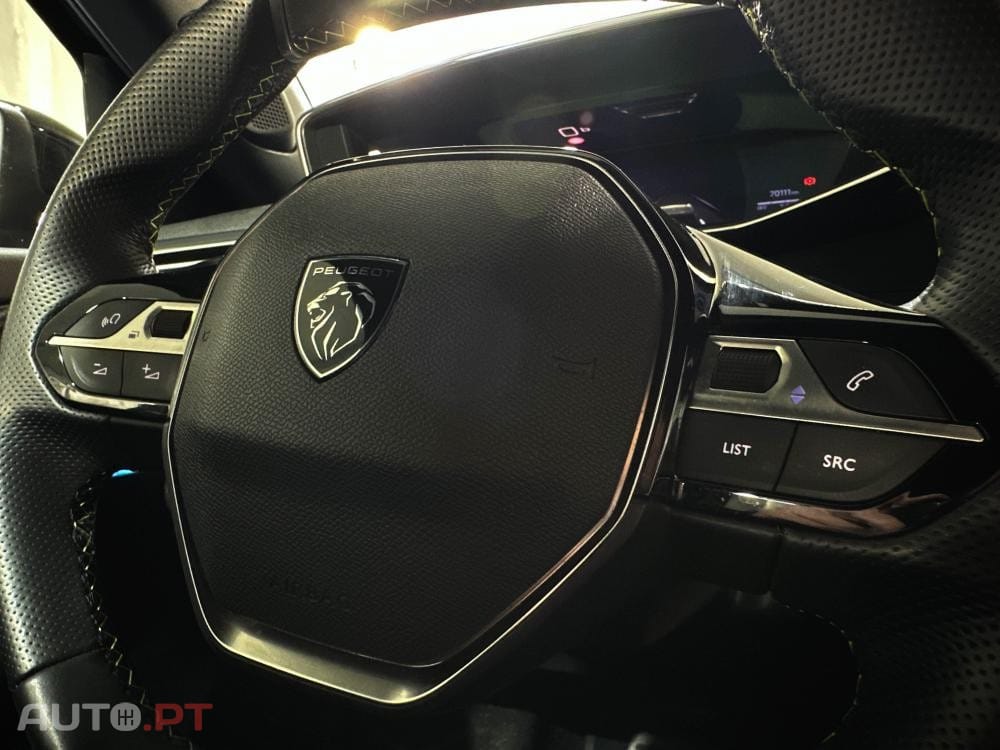 Peugeot E-2008 54 kWh GT