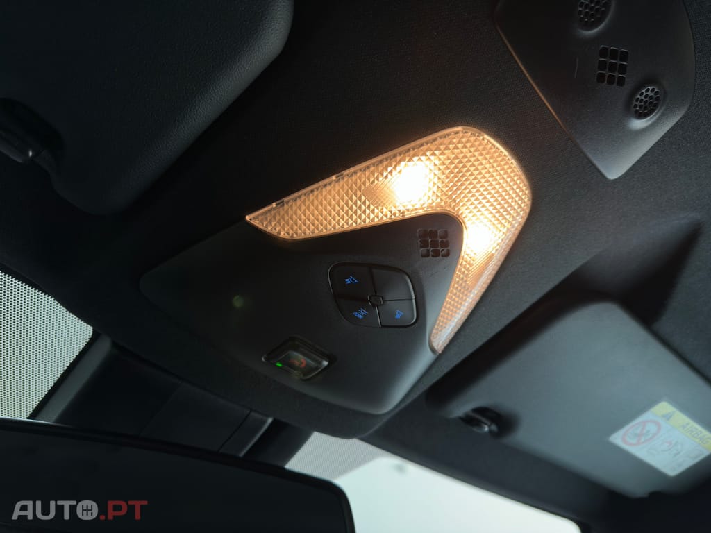 Toyota C-HR 2.0 Hybrid Square Collection