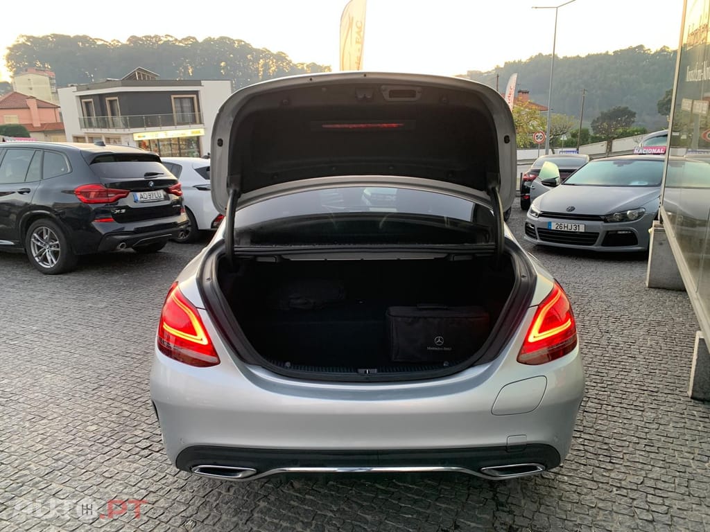 Mercedes-Benz C 300 de AMG Line