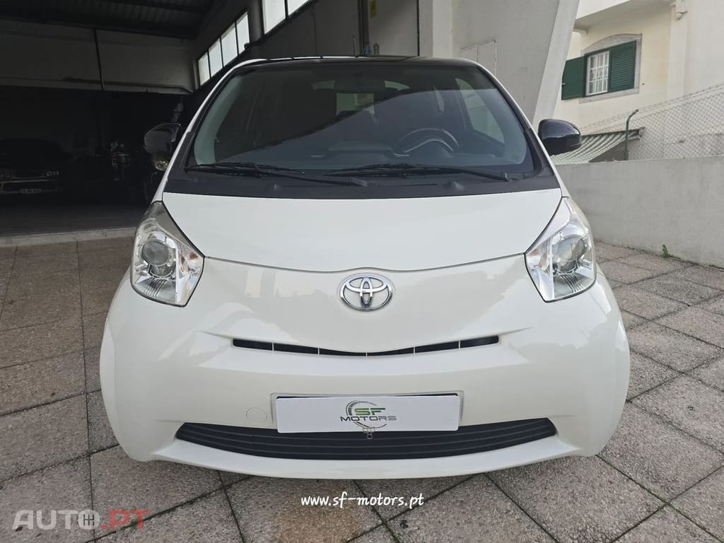 Toyota iQ 1.0 VVT-i 2 EP