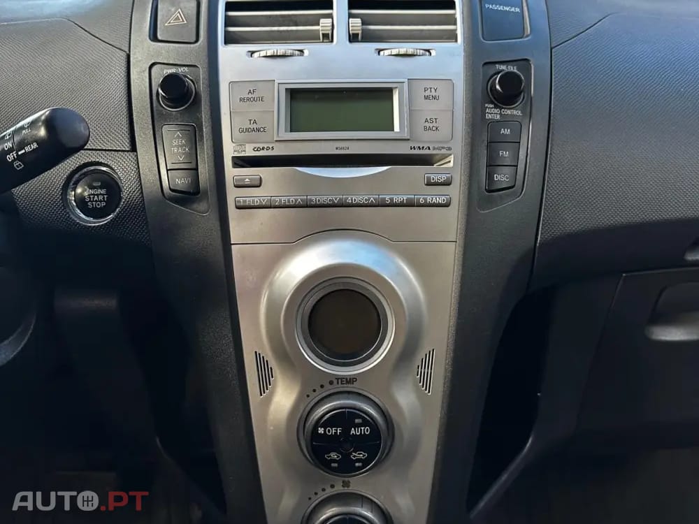 Toyota Yaris 1.0 VVT-i High Pack MM