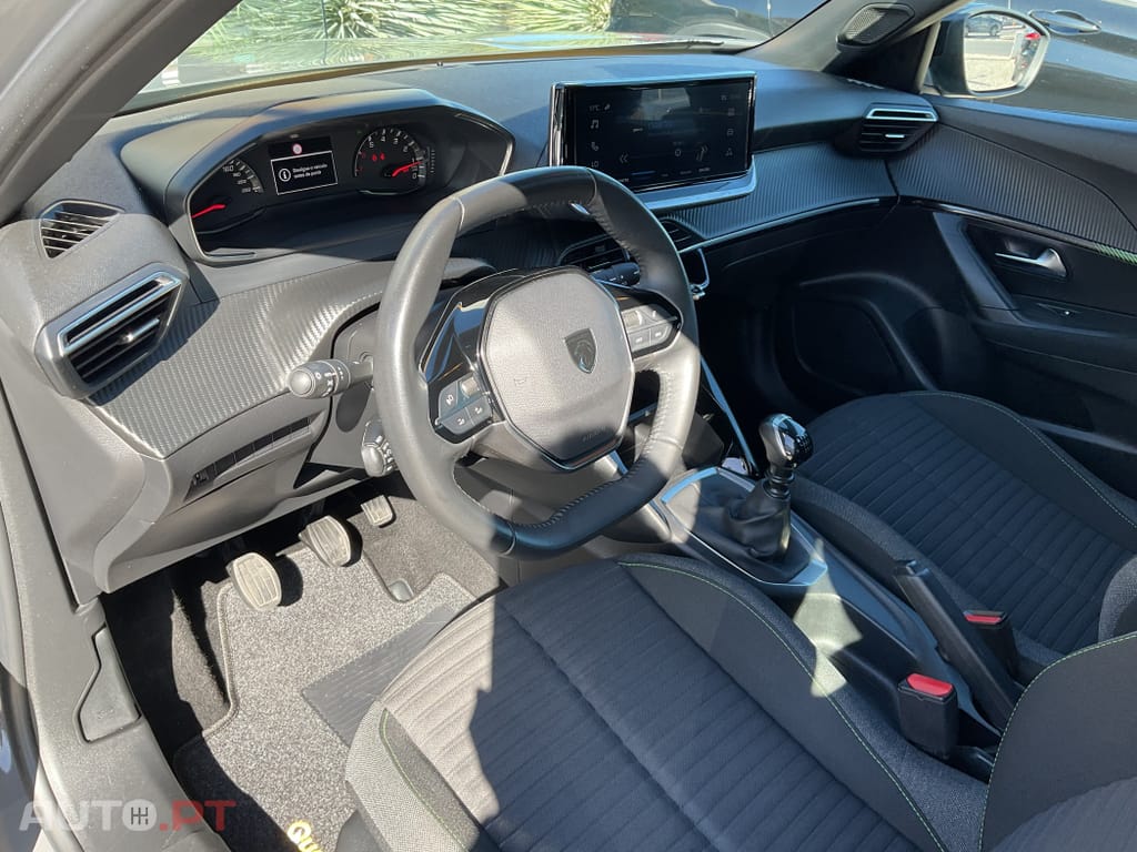 Peugeot 2008 1.2 PureTech Active Pack