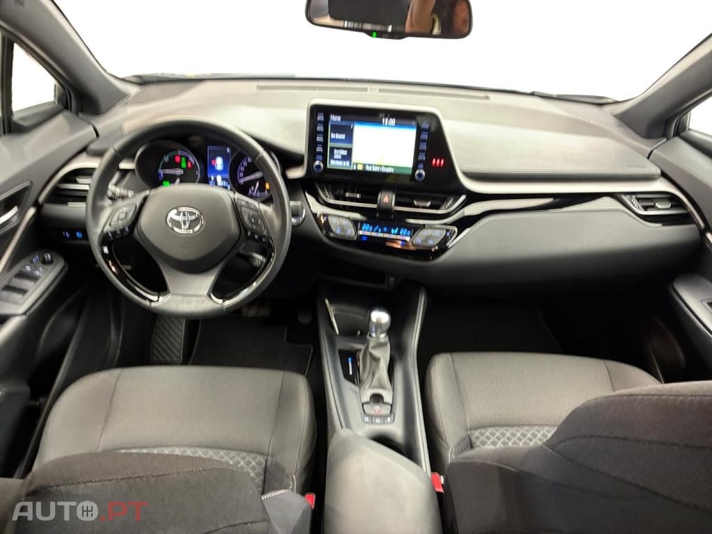 Toyota C-HR 1.8 Hybrid Dynamic Business