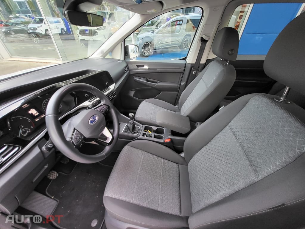 Ford Tourneo Grand 2.0 TDCi Titanium