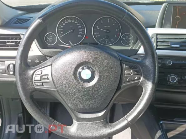 BMW 318 d Auto Line Sport (2012-2015)