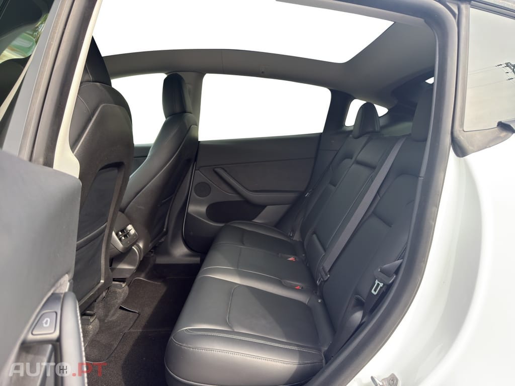 Tesla Model Y Long Range Tração Integral