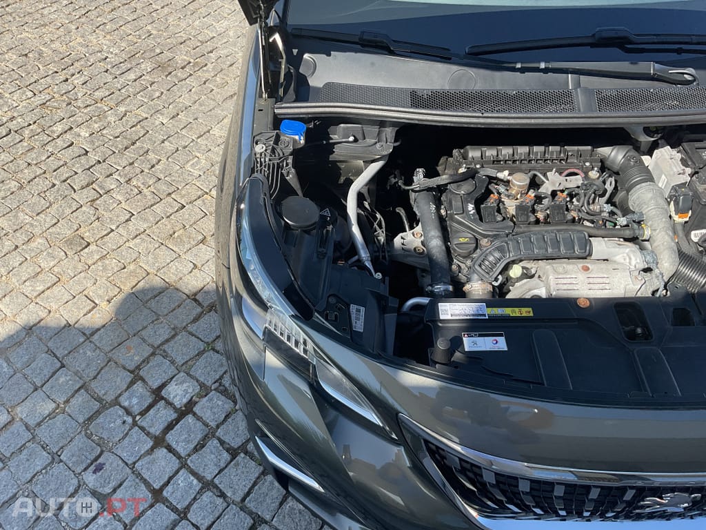 Peugeot 3008 1.2 PureTech Allure