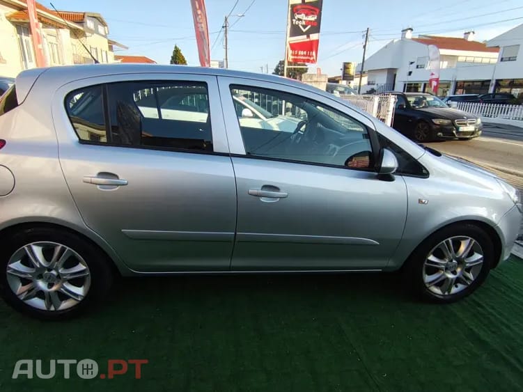 Opel Corsa 1.2 Enjoy