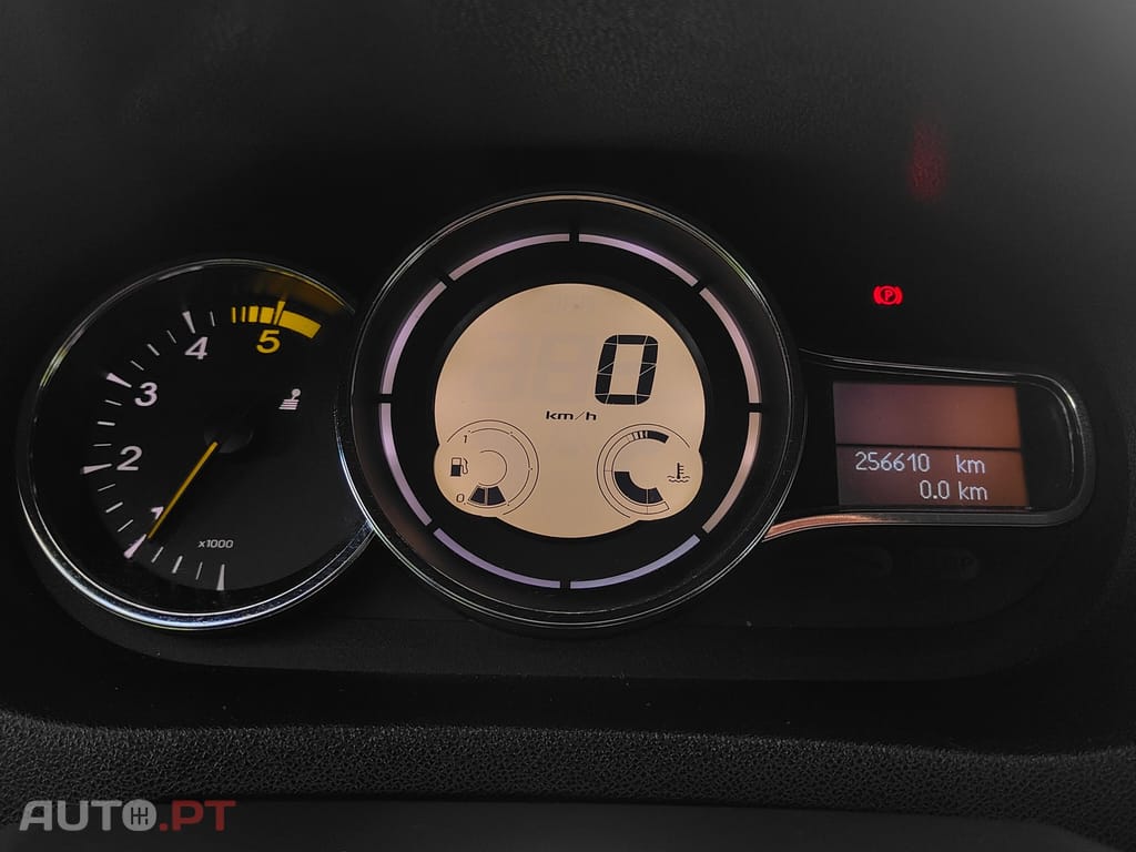 Renault Mégane Coupe 1.6 dCi Bose Edition