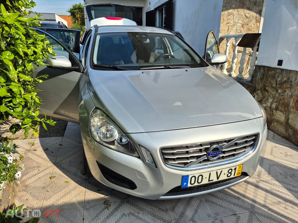 Volvo V60 D2 Momentum drive eco
