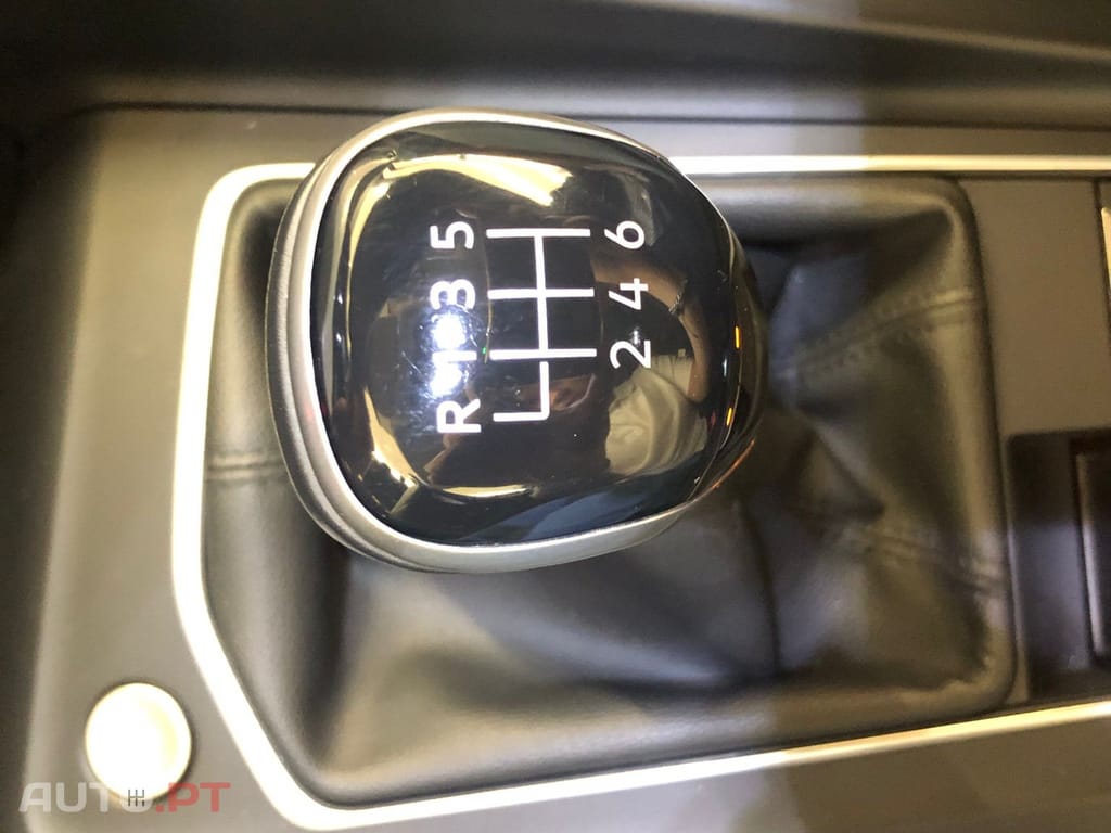 Volkswagen Golf 1.0 TSI Confortline