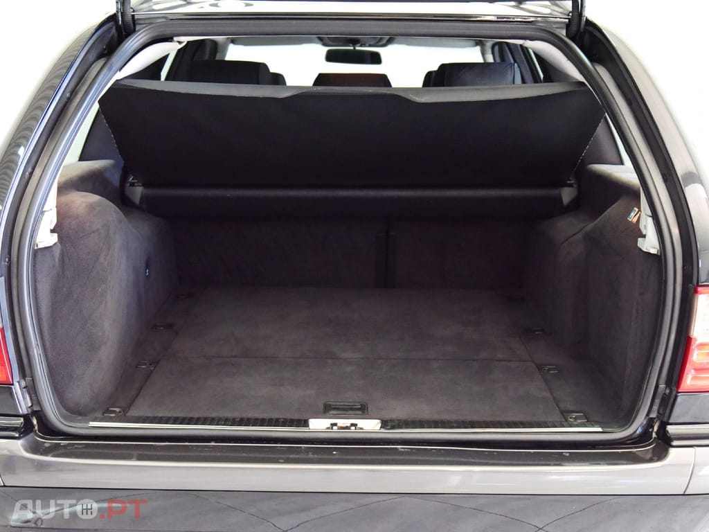 Mercedes-Benz E 220 CDI STATION AUTOMATICA