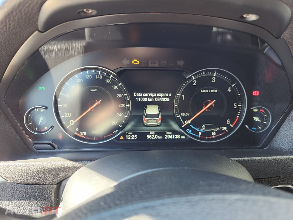 BMW 318 d Touring Line Luxury Purity