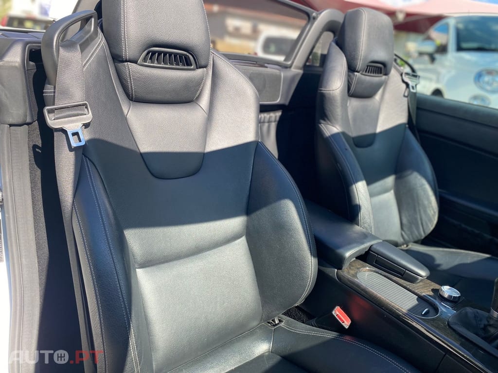 Mercedes-Benz SLK 200 BlueEFFICIENCY Roadster pur