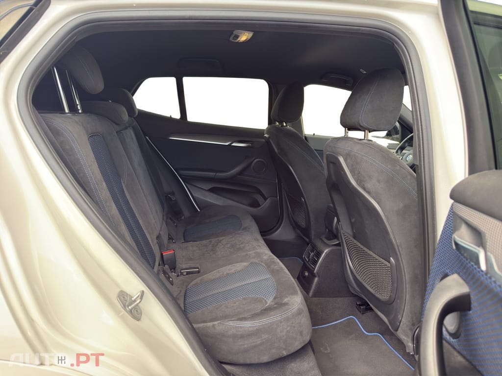 BMW X2 18 i sDrive Pack M