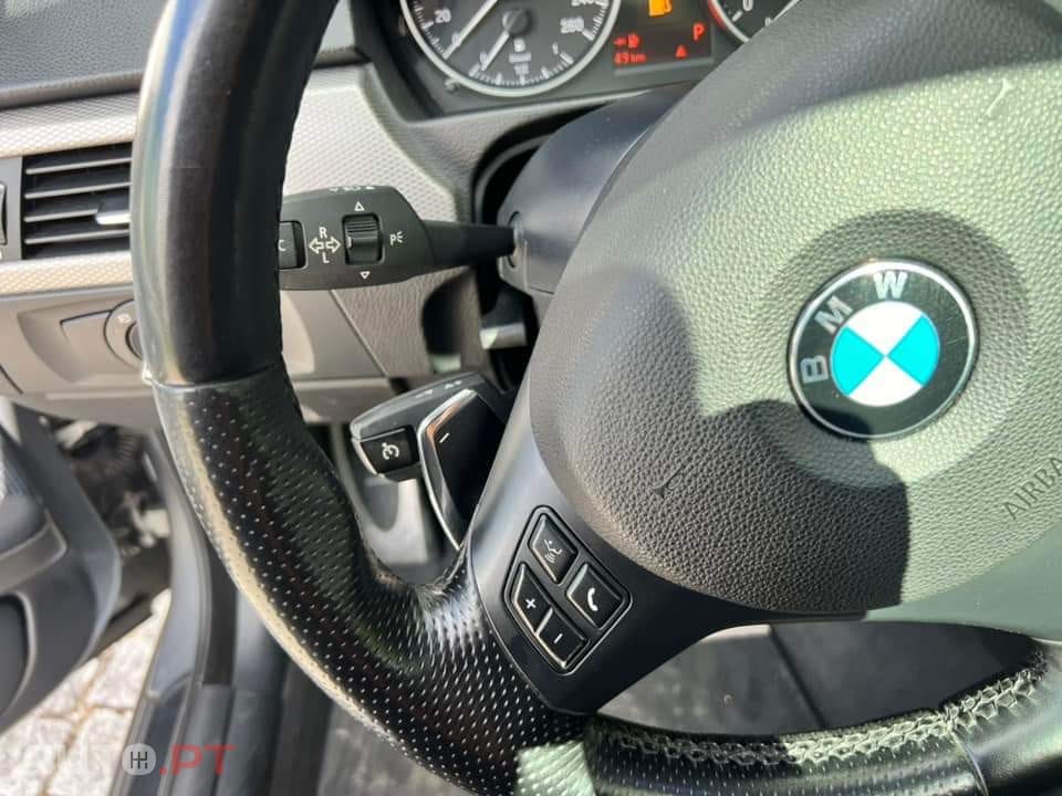 BMW 320 d Coupe Edição M Auto