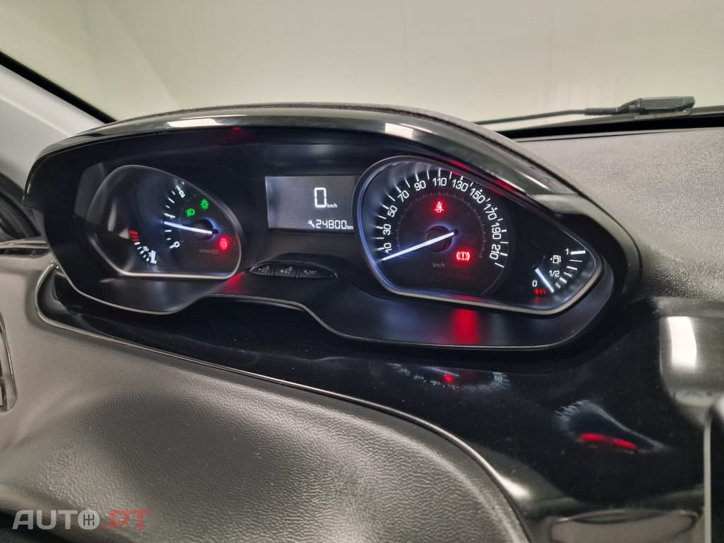 Peugeot 208 1.6 BlueHDi Active