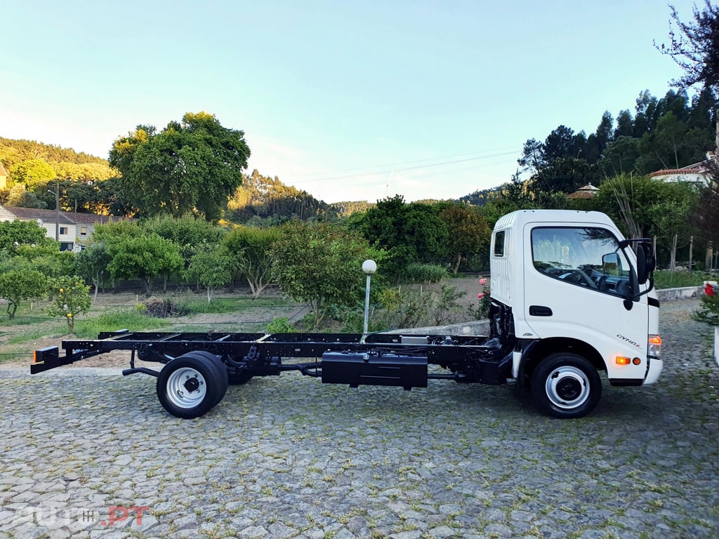 Toyota Dyna M 3.0 D-4D M CS 35.37