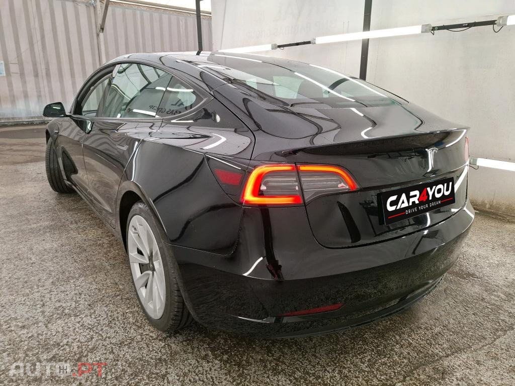 Tesla Model 3 Standard Range Plus RWD