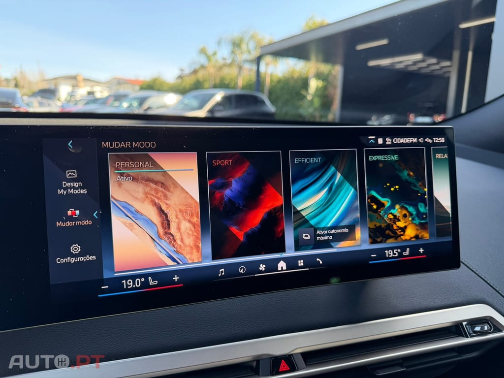 BMW iX xDrive 40 Pack Desportivo