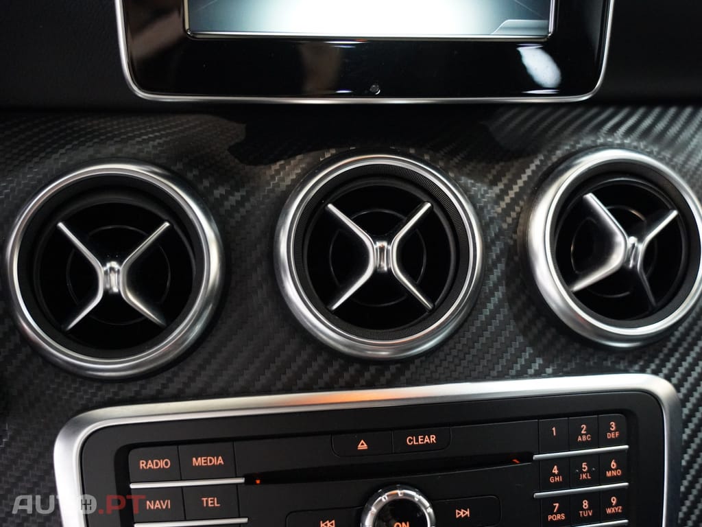 Mercedes-Benz A 160 d AMG Line