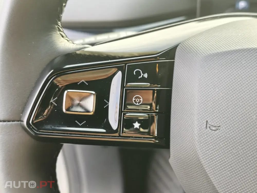 MG MG4 64 kWh Luxury