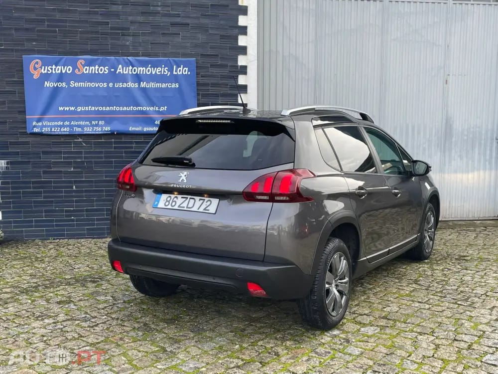 Peugeot 2008 1.2 PureTech Signature