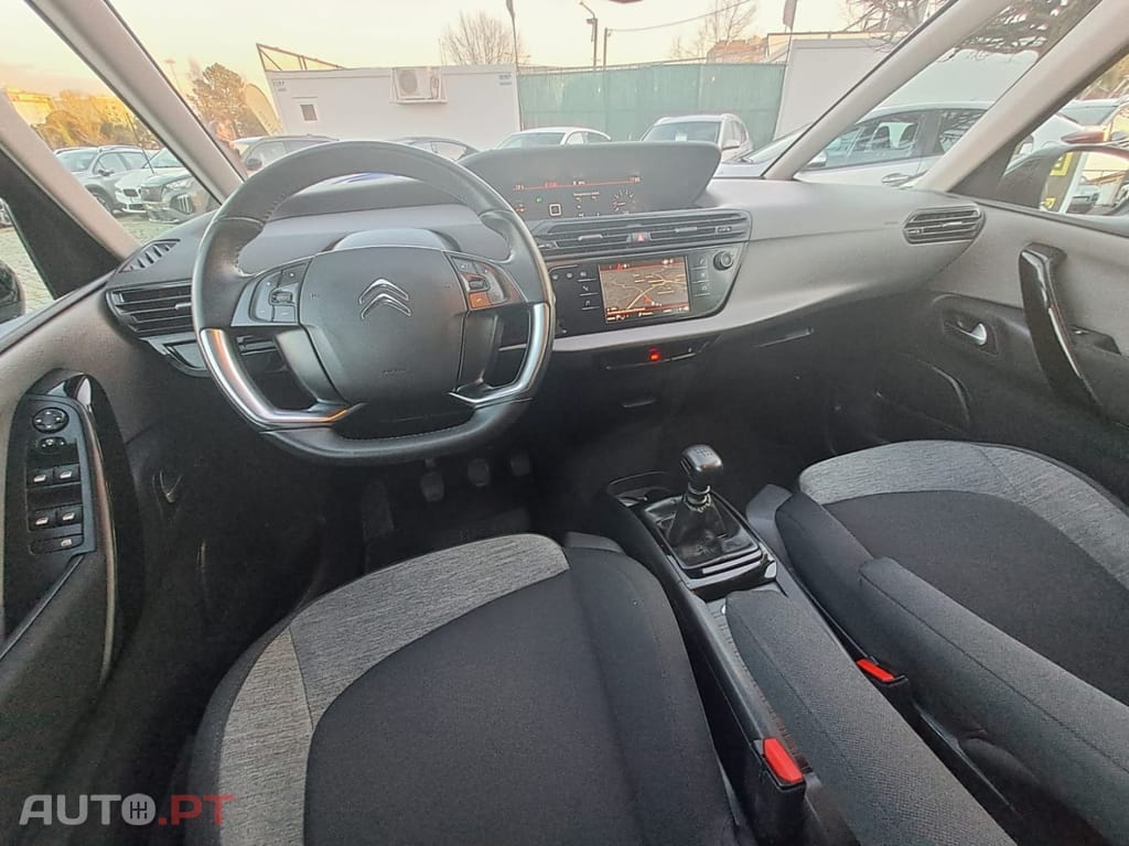 Citroen Grand C4 SpaceTourer 1.5 BlueHDi Shine EAT8